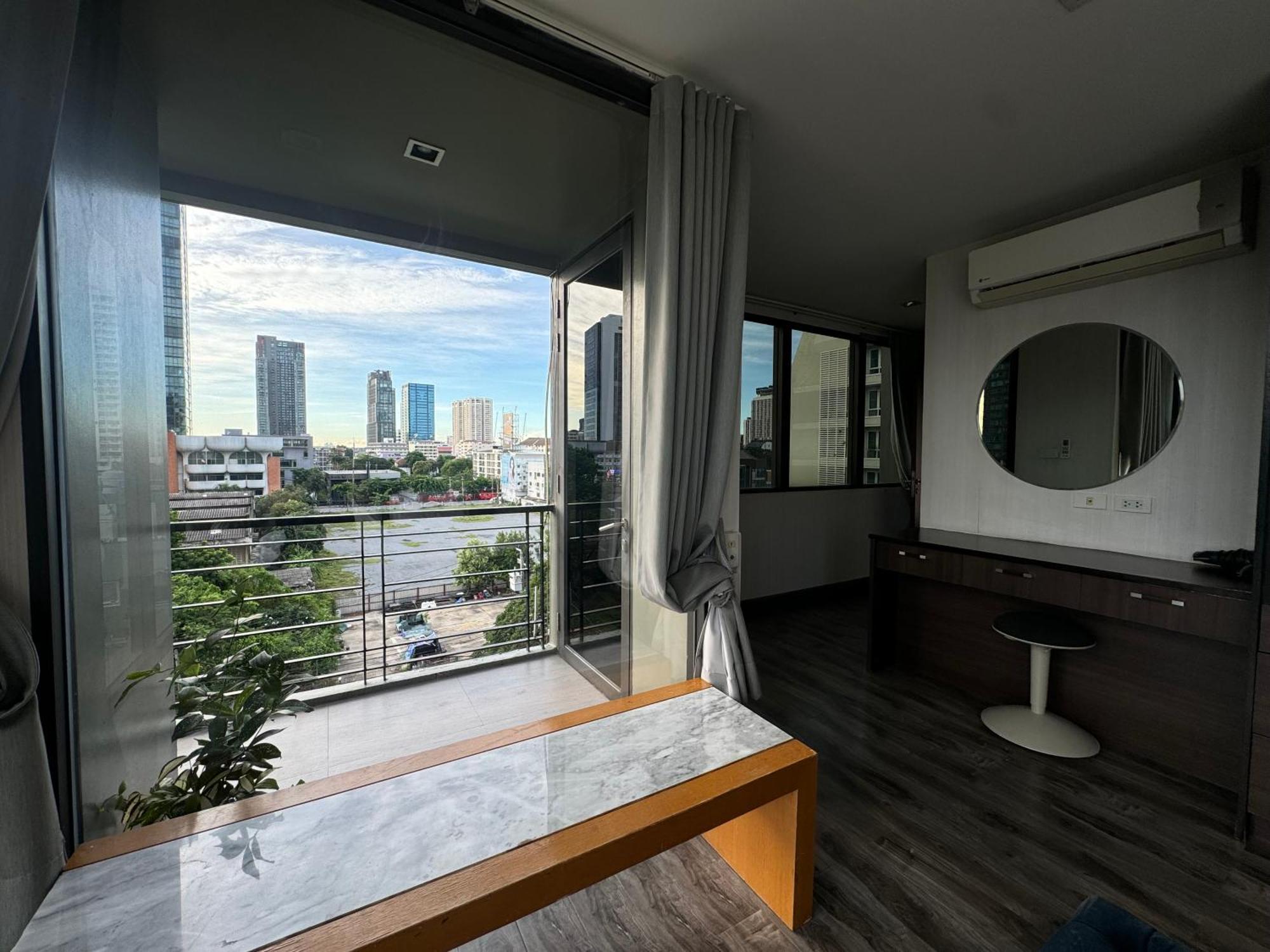 W8 Condo, Luxe 2 Bedroom Private Floor, Best Hip Central Bangkok Area, 5 Mins From Thonglo Bts Station Eksteriør billede