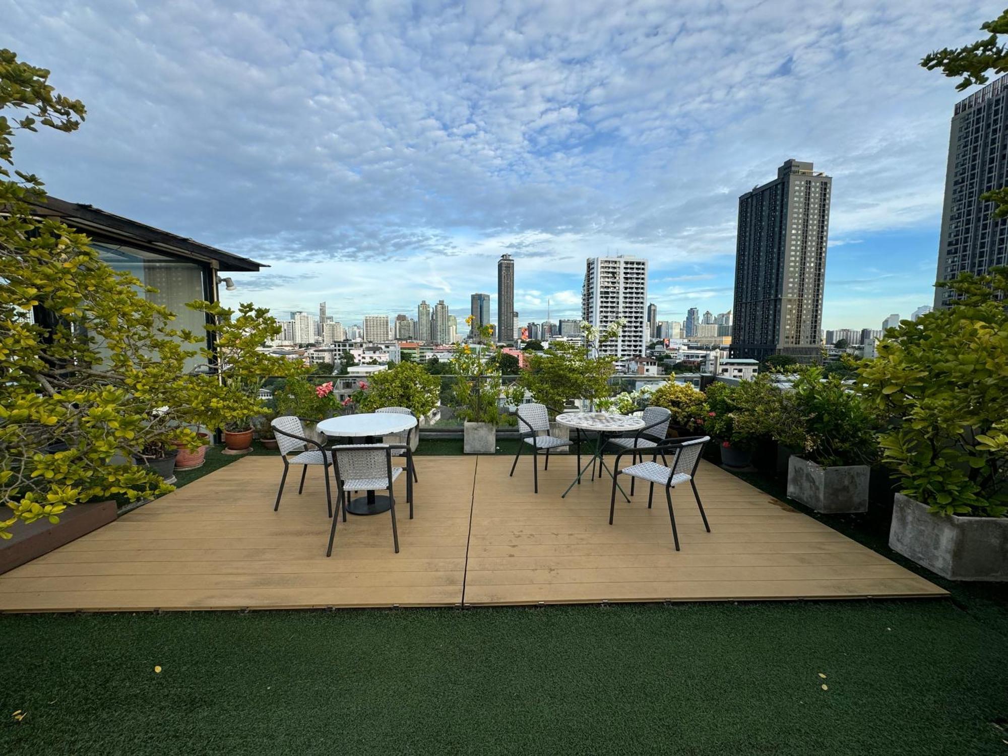 W8 Condo, Luxe 2 Bedroom Private Floor, Best Hip Central Bangkok Area, 5 Mins From Thonglo Bts Station Eksteriør billede